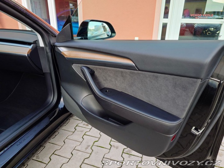 Tesla Model 3 D.M. 366kW - EAP SOH 91 R 2021