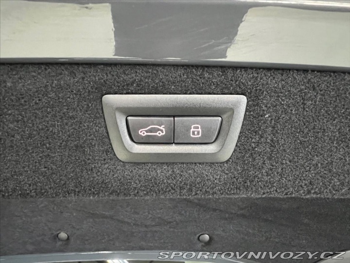 BMW 8 M850i xDrive M PERFORMANC 2024