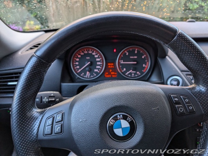 BMW X1 2,0 xDrive 18d (105 kW) 2015