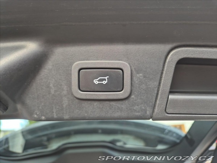 Ostatní značky Ostatní modely Land Rover Range Rover Velar 3,0 P380 HSE 2018