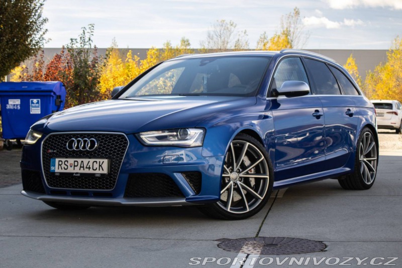Audi RS4 RS4  331KW A/T / FINANCO