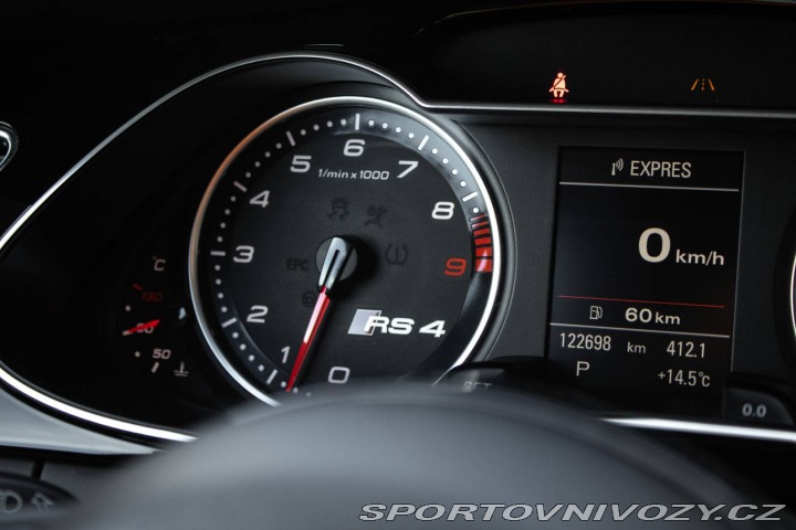 Audi RS4 RS4  331KW A/T / FINANCO 2013