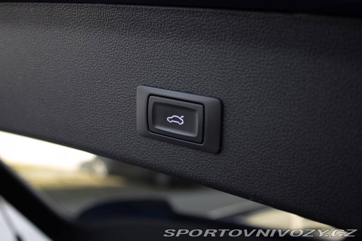 Audi RS4 RS4  331KW A/T / FINANCO 2013