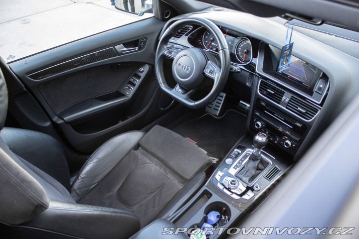 Audi RS4 RS4  331KW A/T / FINANCO 2013