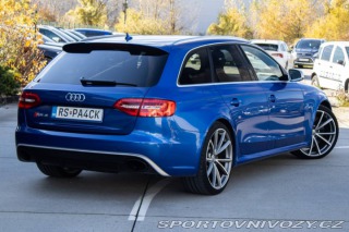 Audi RS4 RS4  331KW A/T / FINANCO 2013