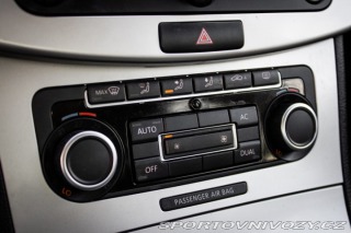 Volkswagen Passat CC CC  2.0 TDI BlueMotion / 2011