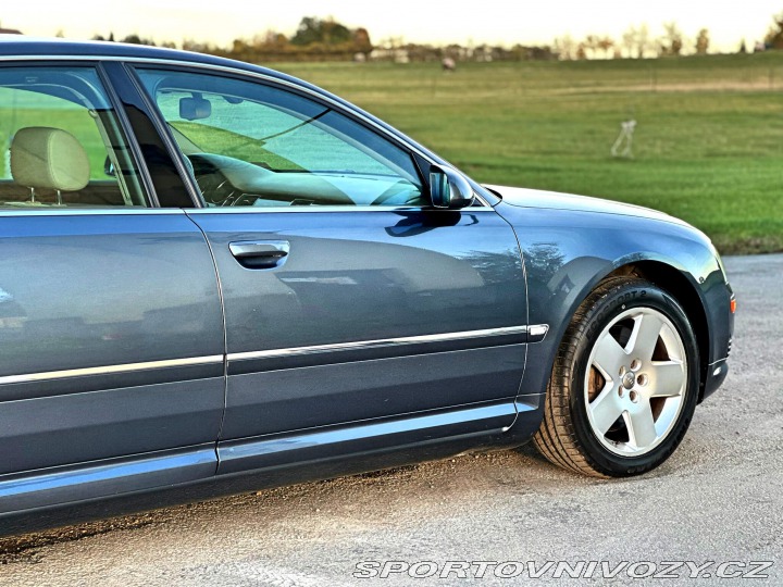 Audi Ostatní modely A8L 4.2 V8 | 97.445 km 2004