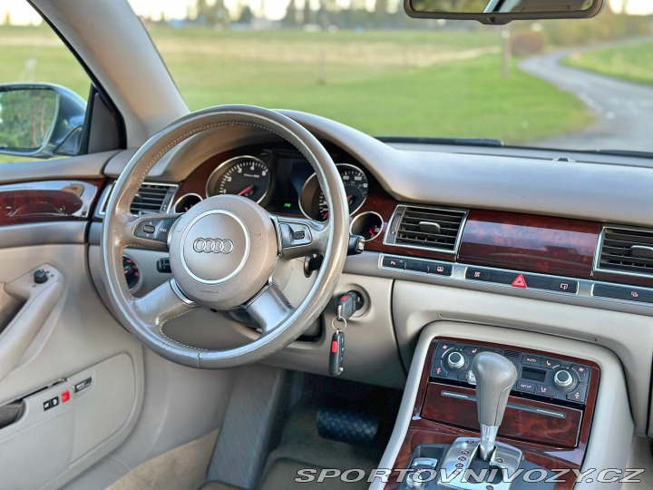 Audi Ostatní modely A8L 4.2 V8 | 97.445 km 2004