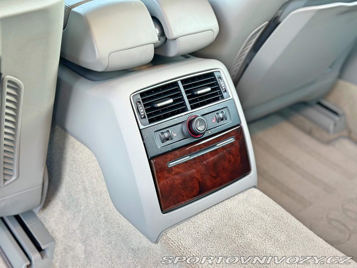 Audi Ostatní modely A8L 4.2 V8 | 97.445 km 2004