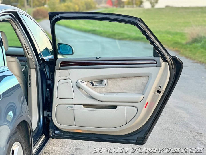 Audi Ostatní modely A8L 4.2 V8 | 97.445 km 2004