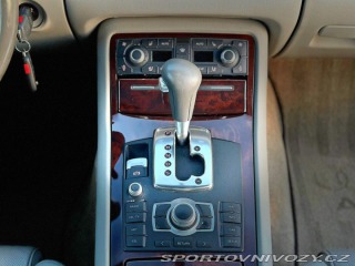 Audi Ostatní modely A8L 4.2 V8 | 97.445 km 2004