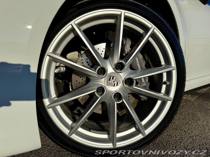 Porsche 911 Approved 2028! New servic 2022
