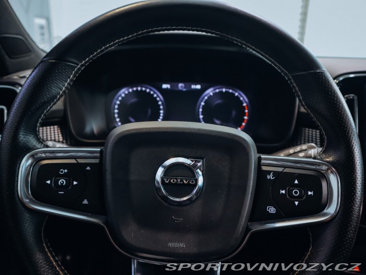 Volvo Ostatní modely XC40 T5 AWD R-Design 2018