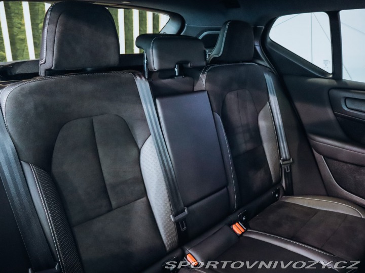 Volvo Ostatní modely XC40 T5 AWD R-Design 2018