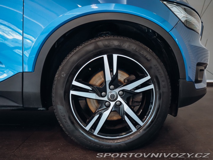 Volvo Ostatní modely XC40 T5 AWD R-Design 2018