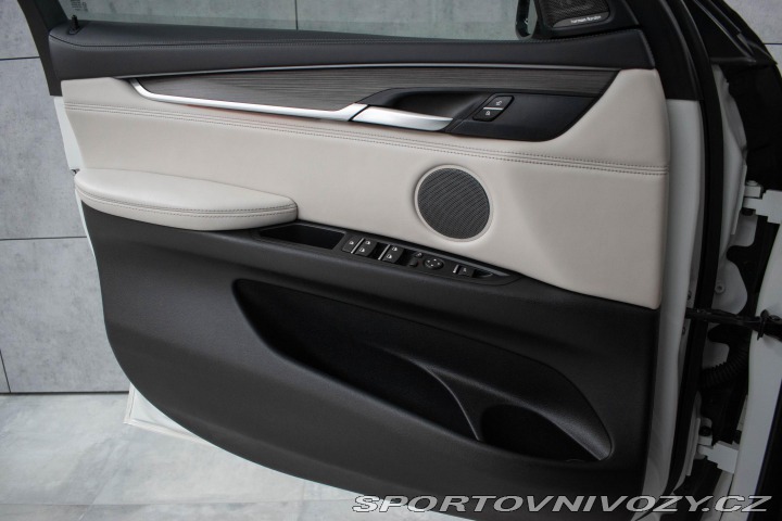 BMW X6 xDrive40d ///M *MAX.VÝBAV 2017