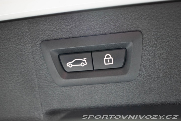 BMW X6 xDrive40d ///M REZERVACE 2017