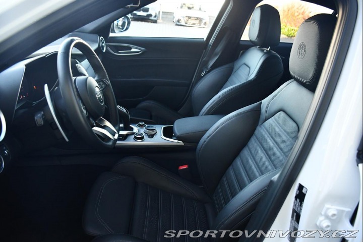 Alfa Romeo Giulia 2.0Turbo REZERVACE 2024