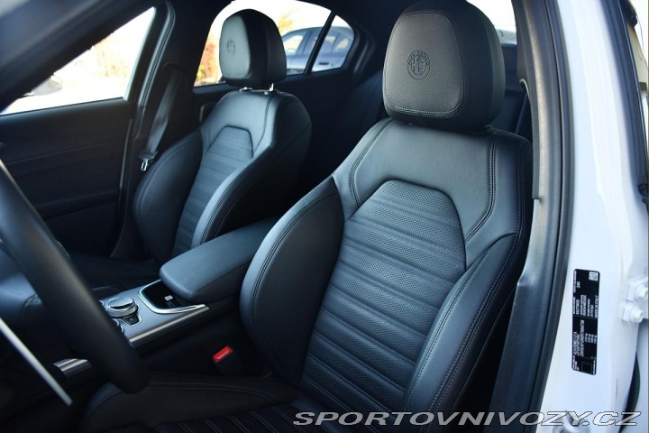 Alfa Romeo Giulia 2.0Turbo REZERVACE 2024