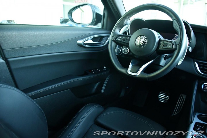 Alfa Romeo Giulia 2.0Turbo REZERVACE 2024