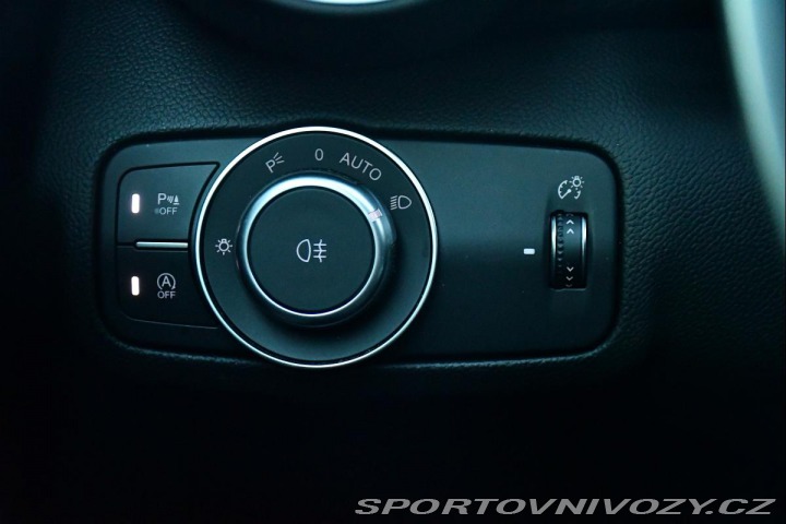 Alfa Romeo Giulia 2.0Turbo REZERVACE 2024