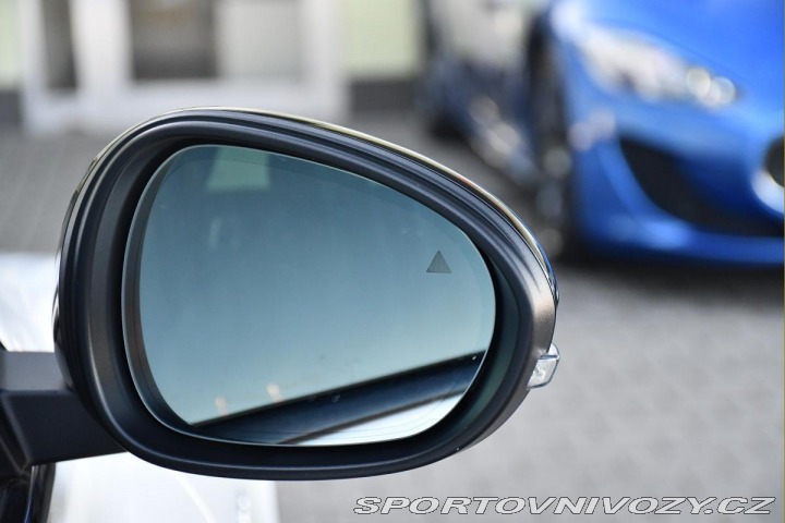 Alfa Romeo Giulia 2.0Turbo REZERVACE 2024