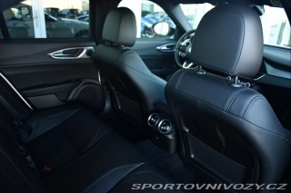 Alfa Romeo Giulia 2.0Turbo206kW AT8-Q4 Velo 2024