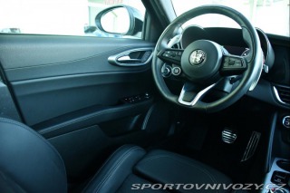 Alfa Romeo Giulia 2.0Turbo206kW AT8-Q4 Velo 2024