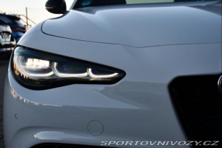 Alfa Romeo Giulia 2.0Turbo206kW AT8-Q4 Velo 2024