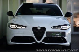 Alfa Romeo Giulia 2.0Turbo206kW AT8-Q4 Velo 2024
