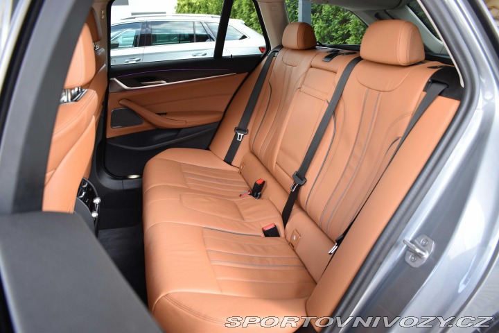 BMW 5 530d xD LUXURY*ZÁRUKA*ČR 2023