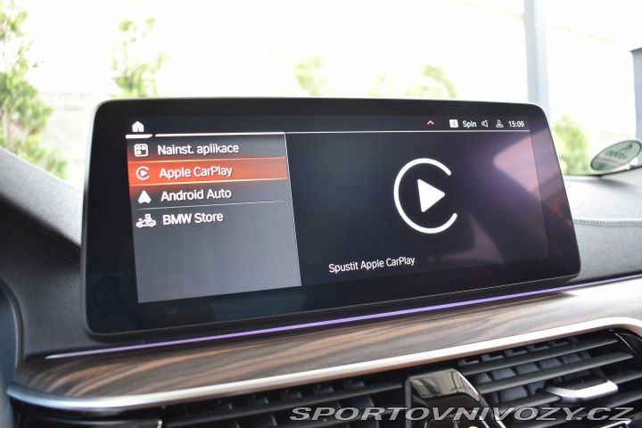 BMW 5 530d xD LUXURY*TAŽNÉ*ZÁRU 2023