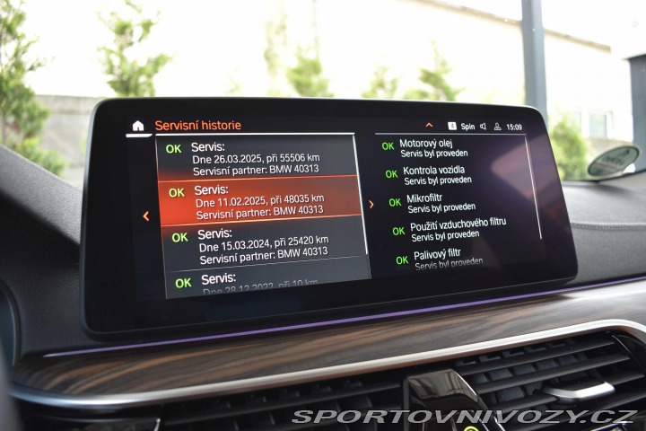 BMW 5 530d xD LUXURY*TAŽNÉ*ZÁRU 2023