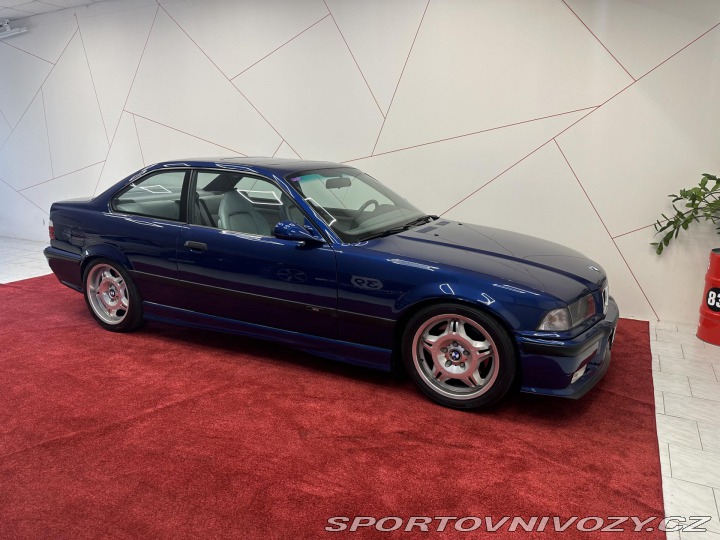 BMW M3 E36*PANO*PLNÁ SERV. HISTO 1993
