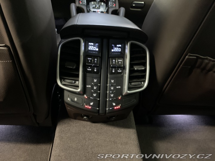 Porsche Cayenne Turbo 2017