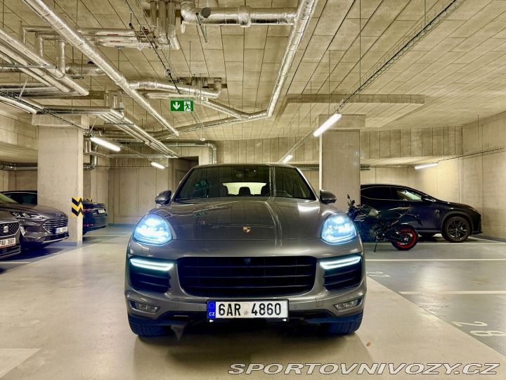 Porsche Cayenne Turbo 2017