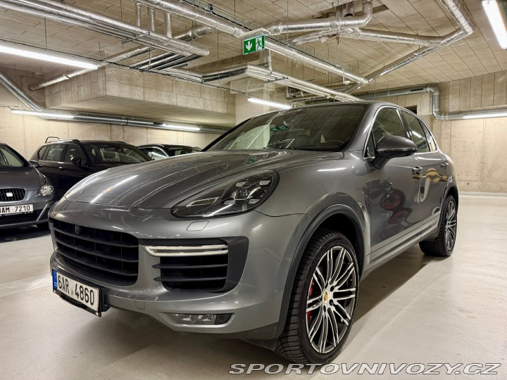 Porsche Cayenne Turbo 2017