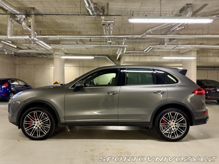Porsche Cayenne Turbo 2017