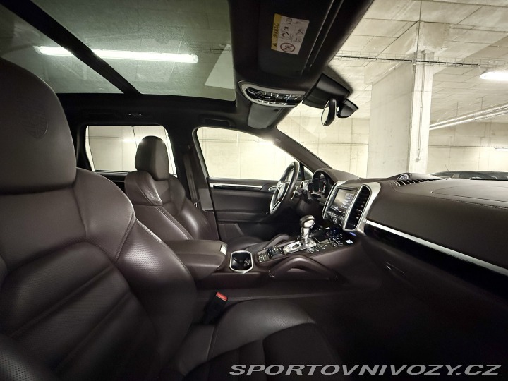 Porsche Cayenne Turbo 2017