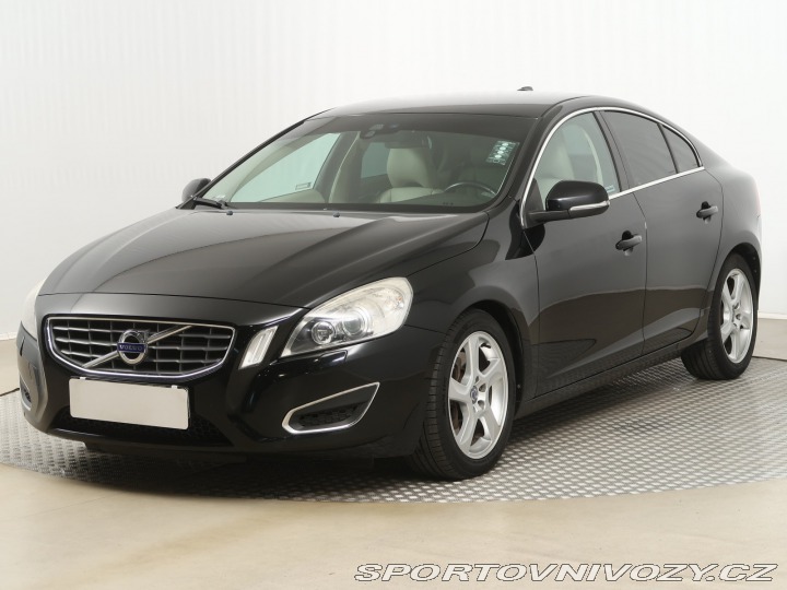 Volvo S60 T5 2011