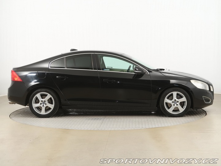 Volvo S60 T5 2011