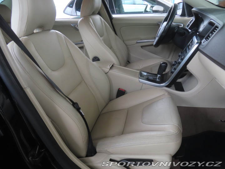Volvo S60 T5 2011