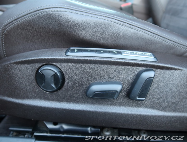 Volkswagen Ostatní modely Passat Highline 2.0 BiTDI 2016