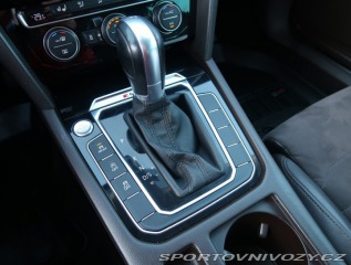 Volkswagen Ostatní modely Passat Highline 2.0 BiTDI 2016