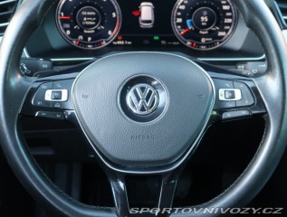 Volkswagen Ostatní modely Passat Highline 2.0 BiTDI 2016