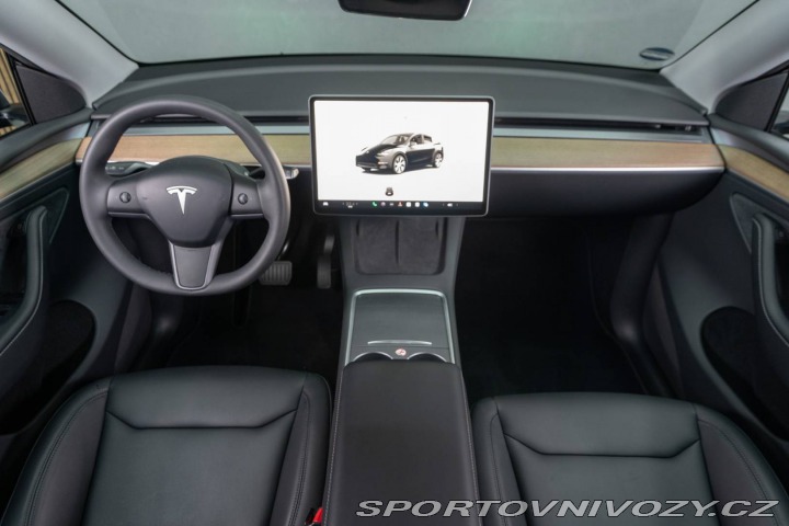 Tesla Model Y Dual Moro Long Range 2023