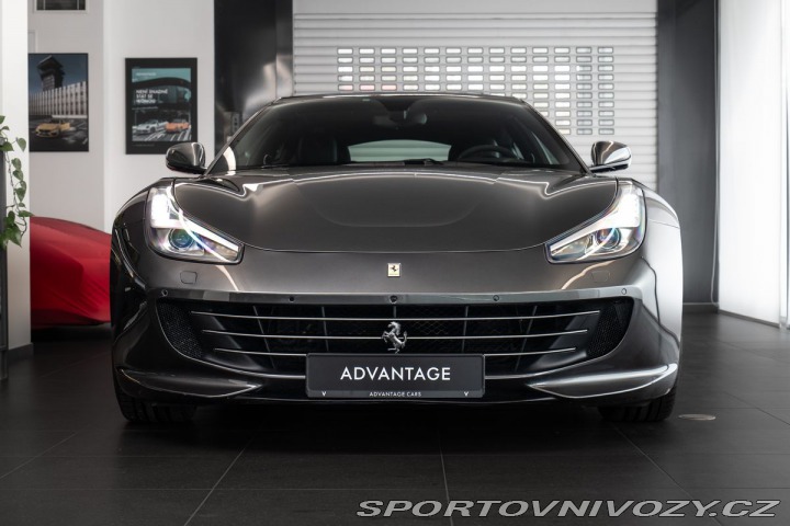 Ferrari GTC4Lusso V12 4x4 DTC/JBL/Kamera/Li 1800