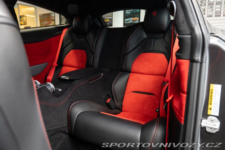 Ferrari GTC4Lusso V12 4x4 DTC/JBL/Kamera/Li 2018