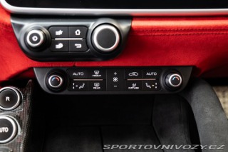 Ferrari GTC4Lusso V12 4x4 DTC/JBL/Kamera/Li 2018