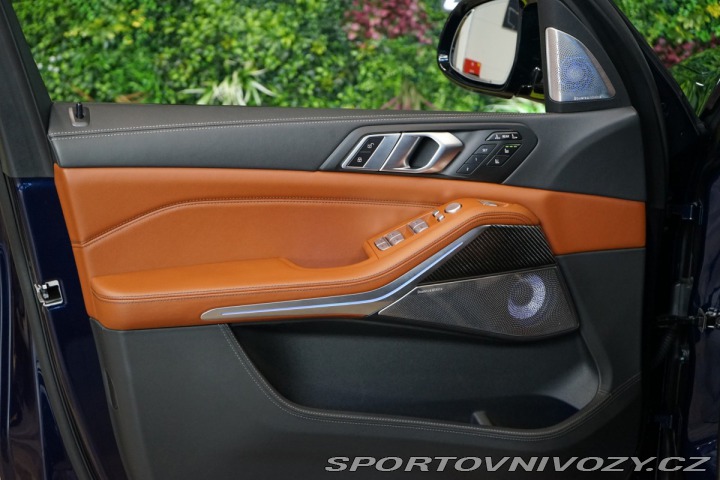 BMW X7 M60i*xDRIVE*PANO*TAŽ*NEZ. 2025